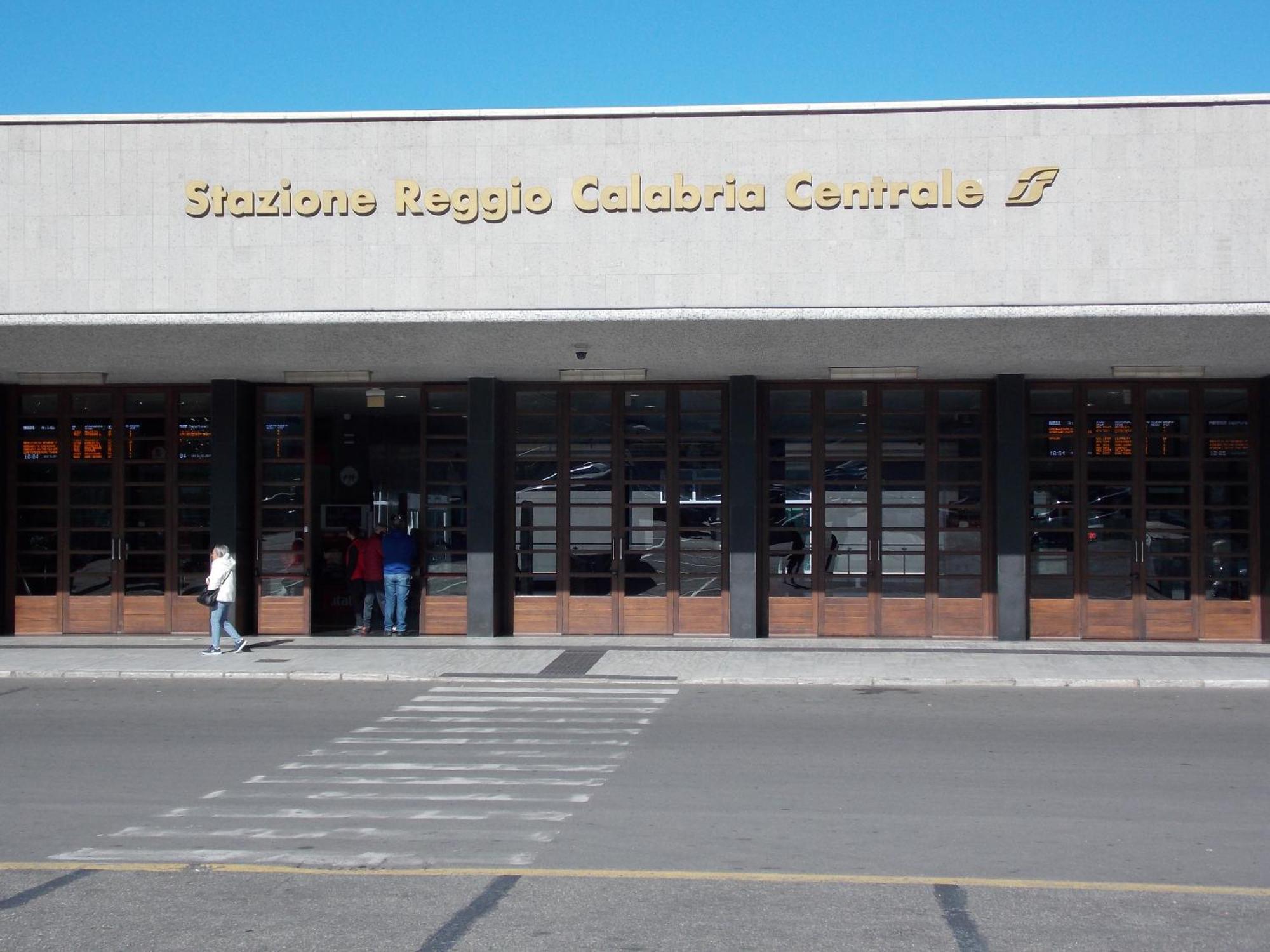 Central House Reggio Calabria Exterior photo
